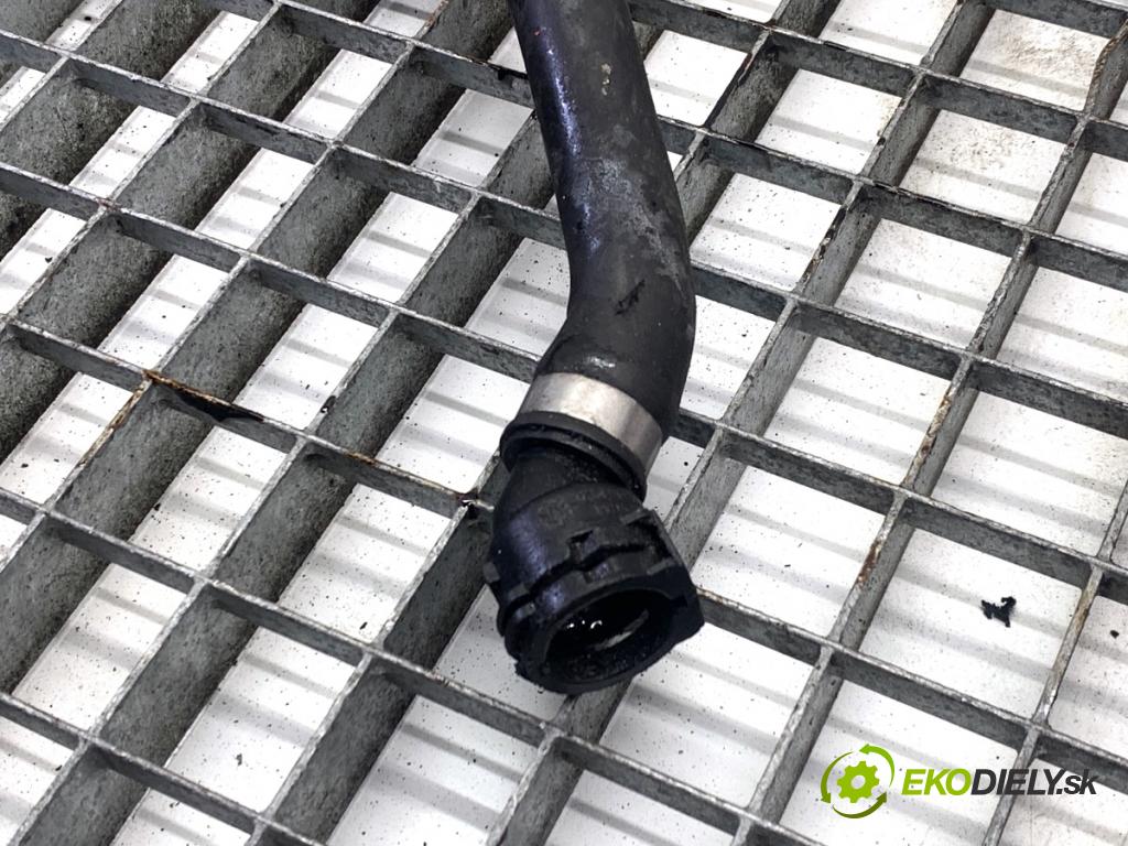 BMW F16 SUV 2014 190 kW xDrive 30 d 2993 rozdělovač vody 7509984