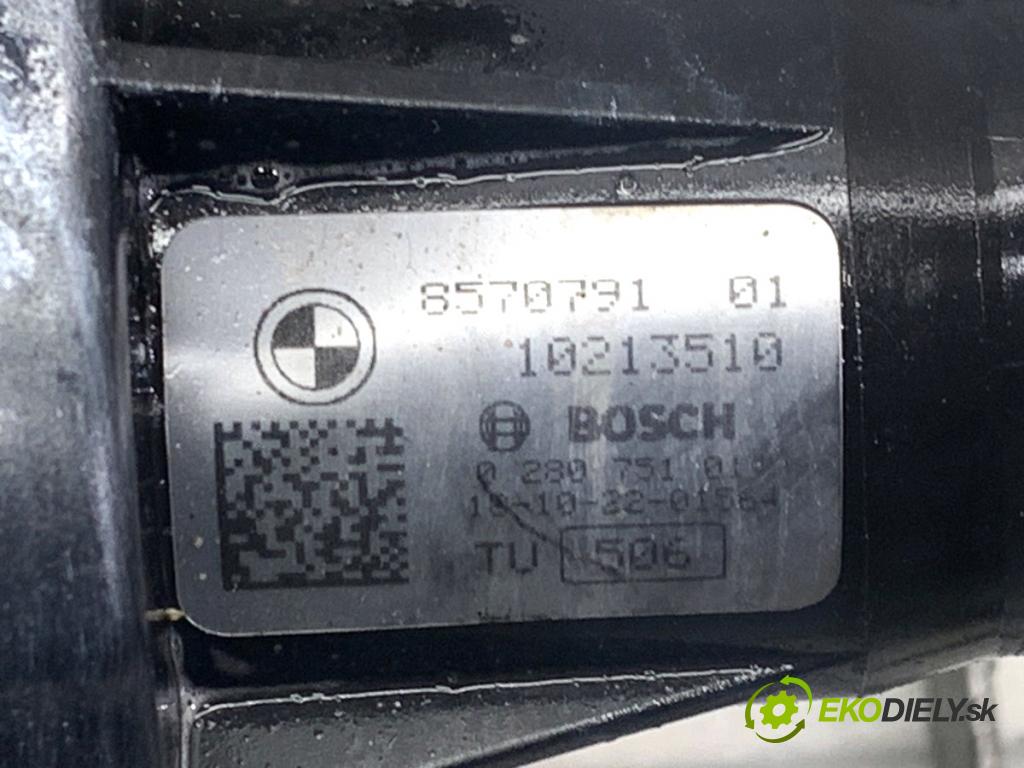 BMW F16 SUV 2014 190 kW xDrive 30 d 2993 Potrubie sacie, sanie 7811909 (Sacie potrubie)