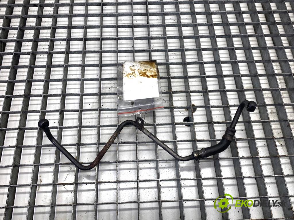 BMW F16 SUV 2014 190 kW xDrive 30 d 2993 rúrka turba (Hadica turbodúchadla)