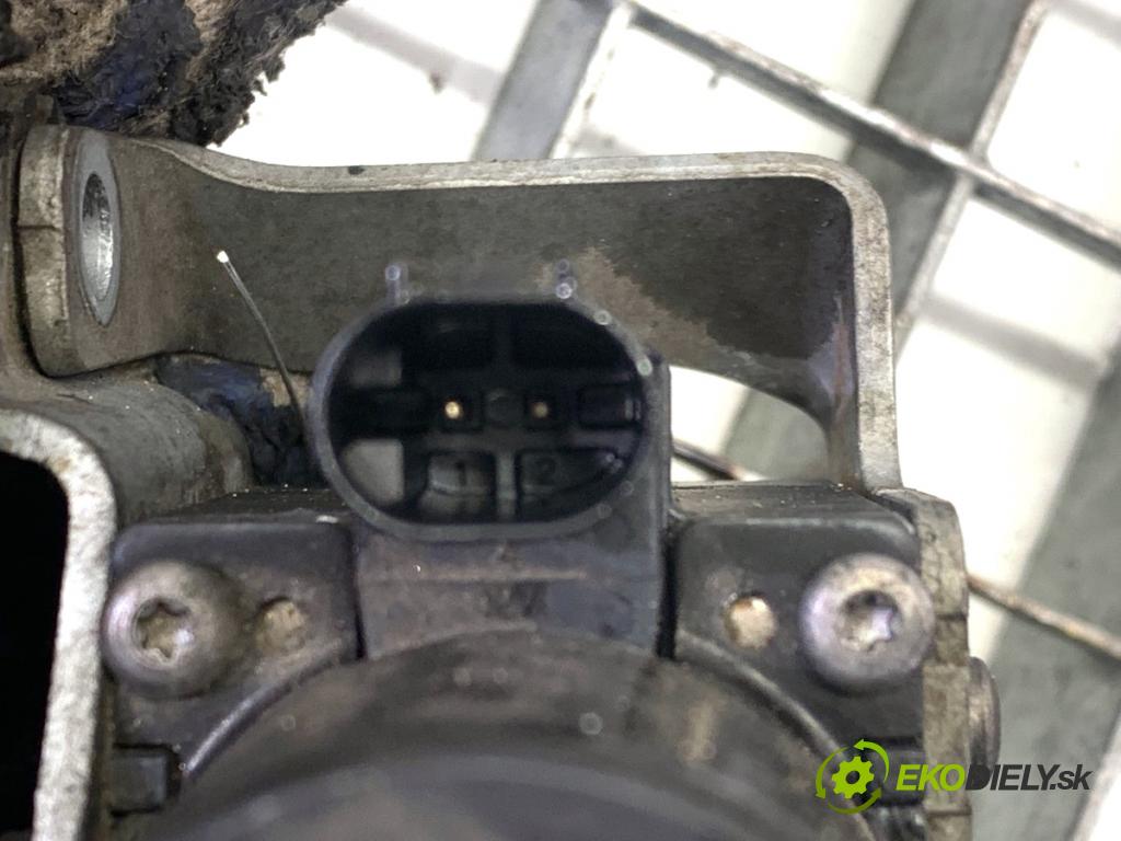 BMW F16 SUV 2014 190 kW xDrive 30 d 2993 DALŠÍ: Pumpa vody 8512236 (Vodná pumpa)