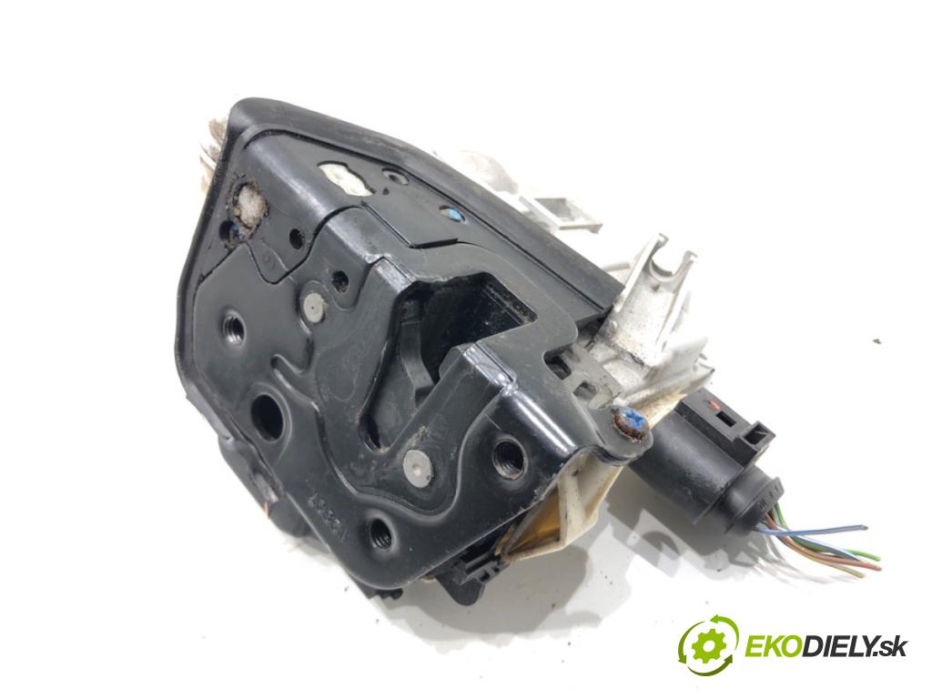 AUDI A6 C6 Kombi 2007 132 kW 2.7 TDI 2698 zámok Dvere ľavy predný 4F1837015