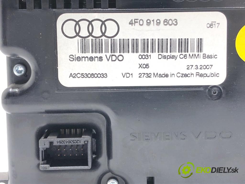 AUDI A6 C6 Kombi 2007 132 kW 2.7 TDI 2698 Dislpej 4F0919603 (Prístrojová doska)