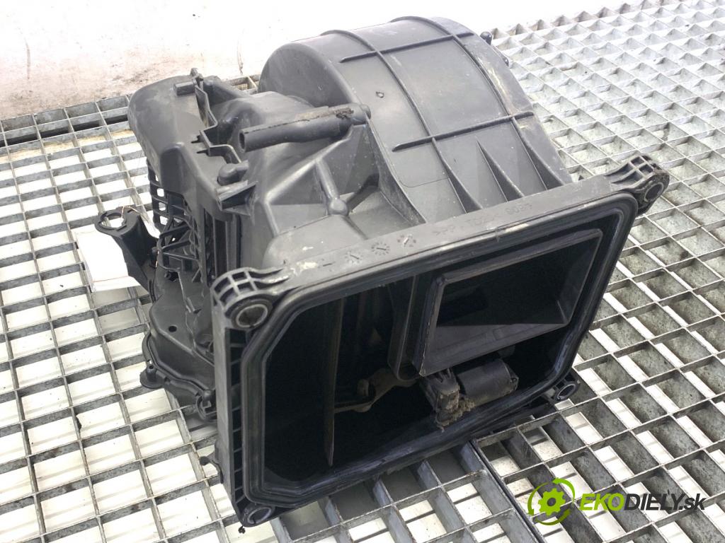AUDI A6 C6 Kombi 2007 132 kW 2.7 TDI 2698 ventilátor kúrenia 4F0820155F