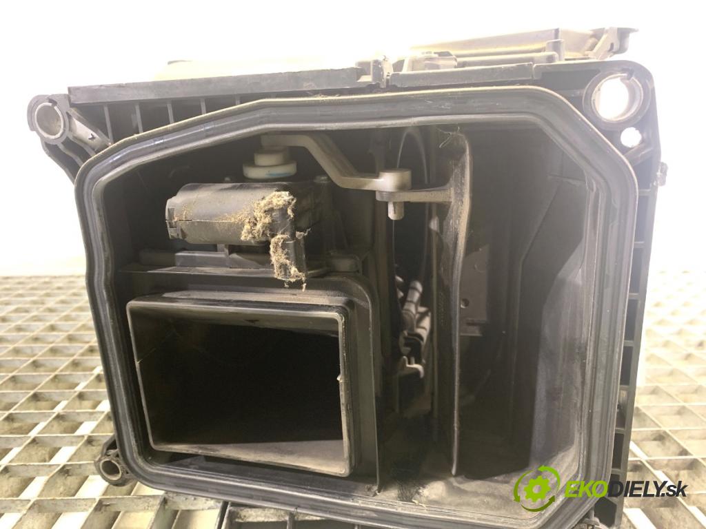 AUDI A6 C6 Kombi 2007 132 kW 2.7 TDI 2698 ventilátor kúrenia 4F0820155F