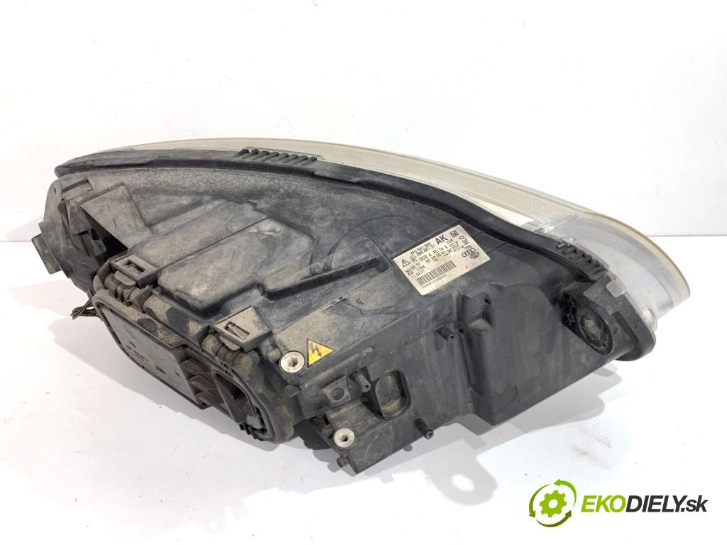 AUDI A6 C6 Kombi 2007 132 kW 2.7 TDI 2698 Svetlomet ľavy predný XENON 4F0941003AK