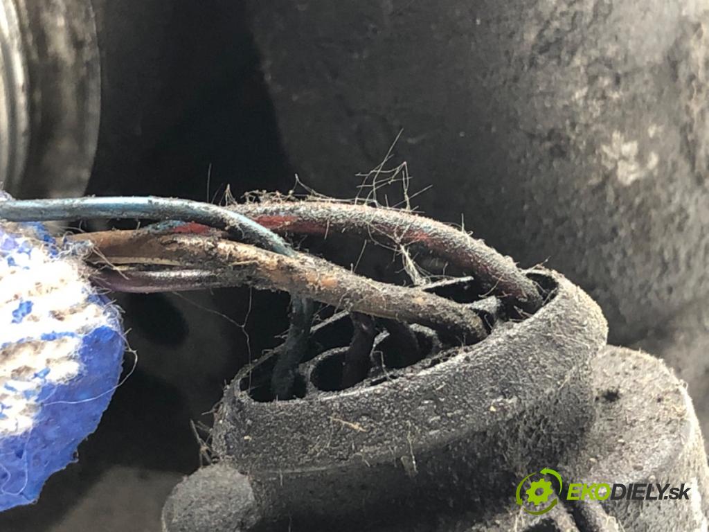 AUDI A6 C6 Kombi 2007 132 kW 2.7 TDI 2698 Škrtiaca klapka 059145950D (Škrtiaca klapka)