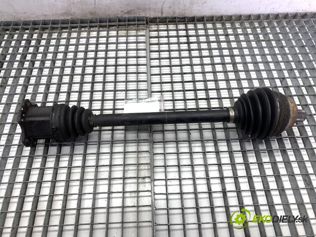 AUDI A6 C6 Kombi 2007 132 kW 2.7 TDI 2698 Poloos pravy predný 4F0407272K