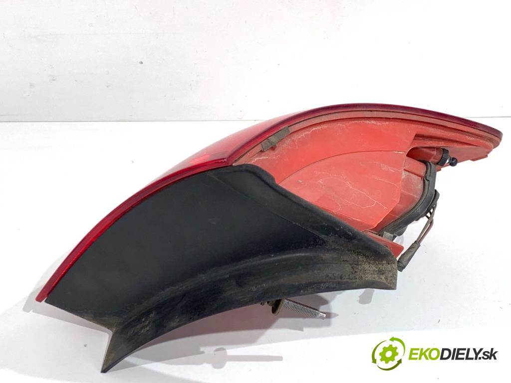 AUDI A6 C6 Kombi 2007 132 kW 2.7 TDI 2698 Svetlo ľavy zad 4F9945095H