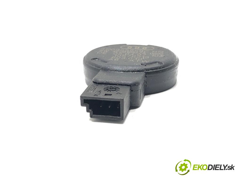 AUDI A6 C6 Kombi 2007 132 kW 2.7 TDI 2698 Snímač dažďa 4E0955559C (Snímač dažďa)