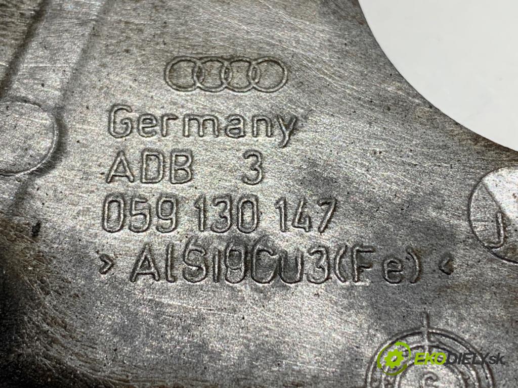 AUDI A6 C6 Kombi 2007 132 kW 2.7 TDI 2698 držák pumpy vstřikovací 059130147J