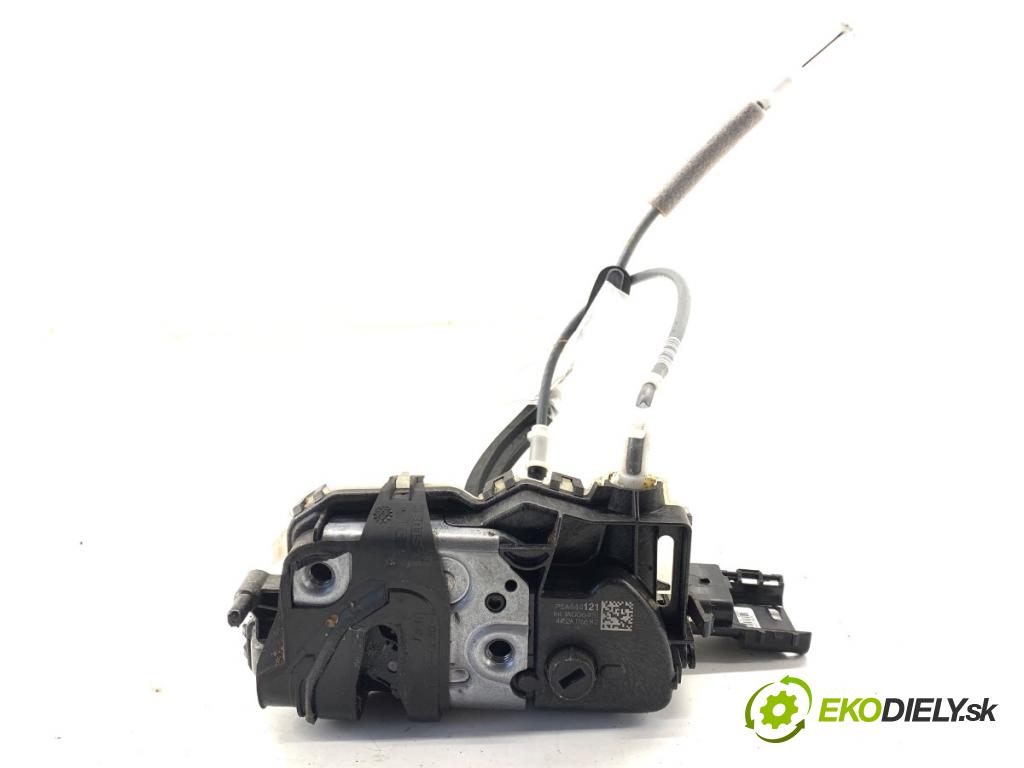 OPEL CORSA F liftback 2023 74 kW 1.2 (68) 1199 zámok Dvere pravy predný 444121