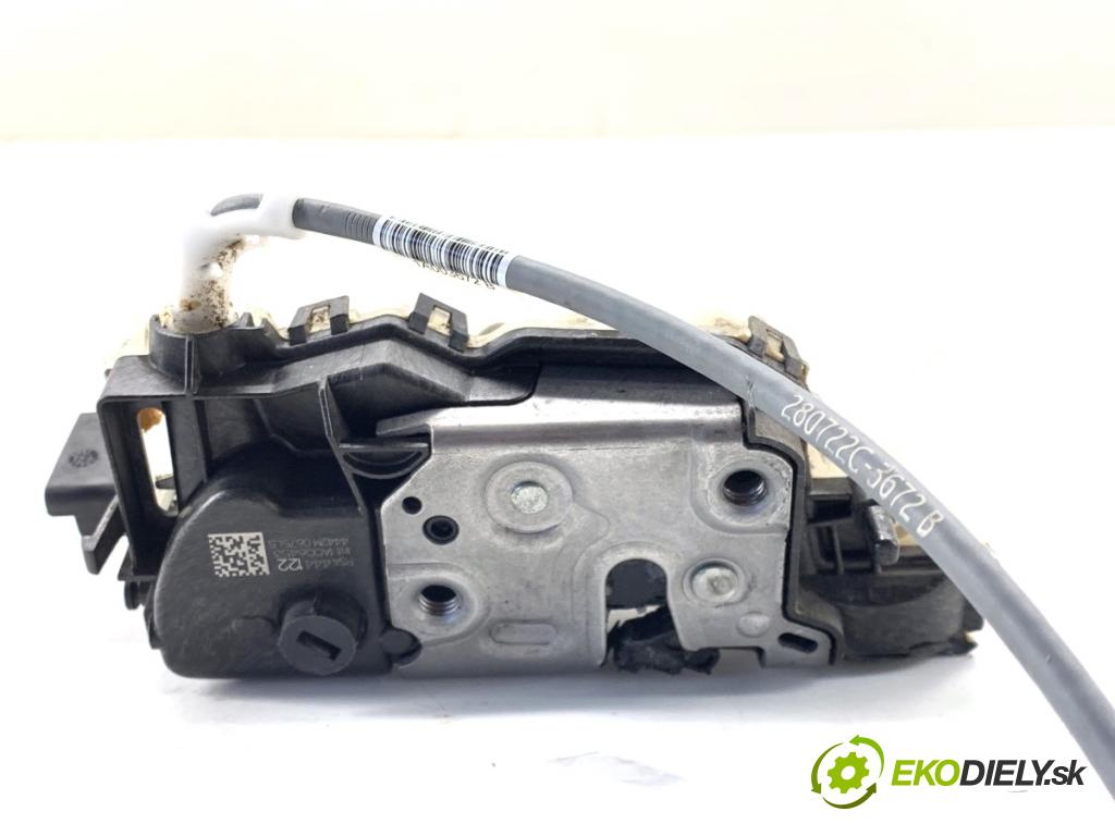 OPEL CORSA F liftback 2023 74 kW 1.2 (68) 1199 zámok Dvere ľavy predný 444122