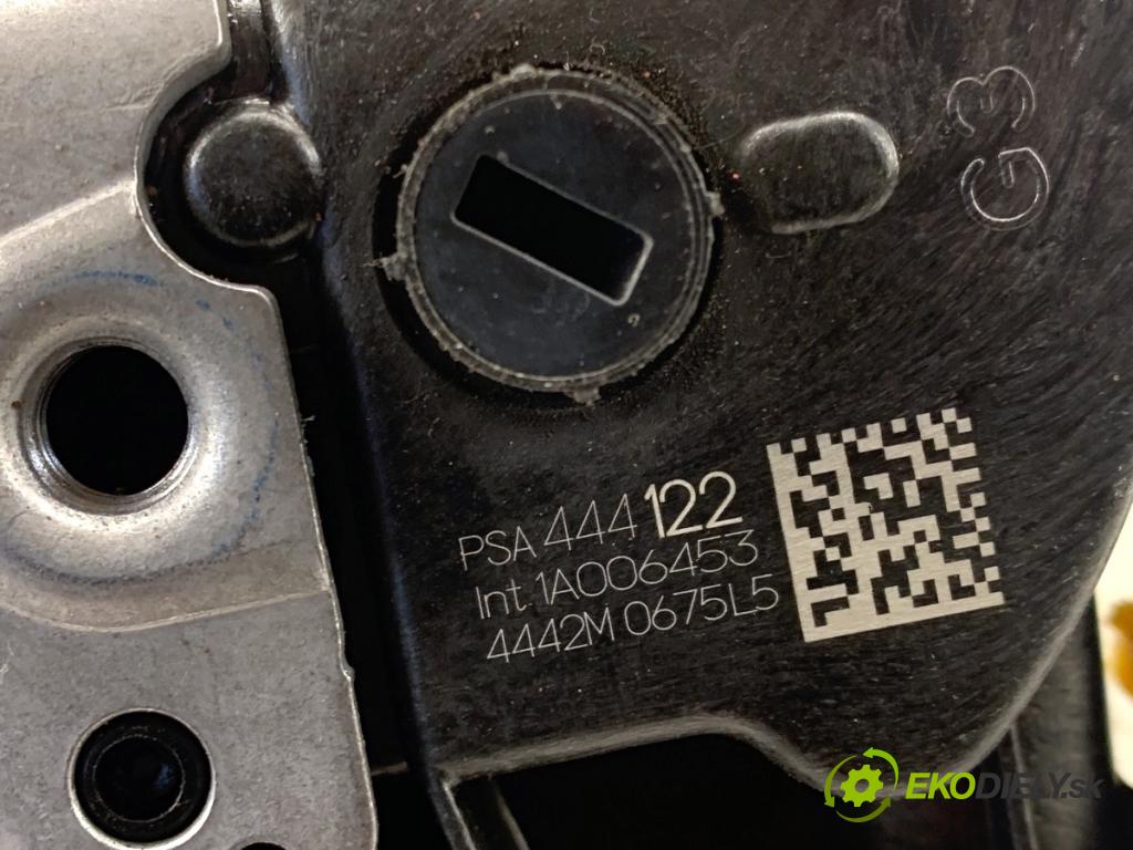 OPEL CORSA F liftback 2023 74 kW 1.2 (68) 1199 zámok Dvere ľavy predný 444122