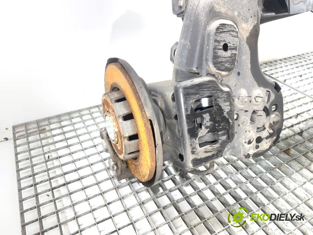OPEL CORSA F liftback 2023 74 kW 1.2 (68) 1199 výztuha zadní část Štíty