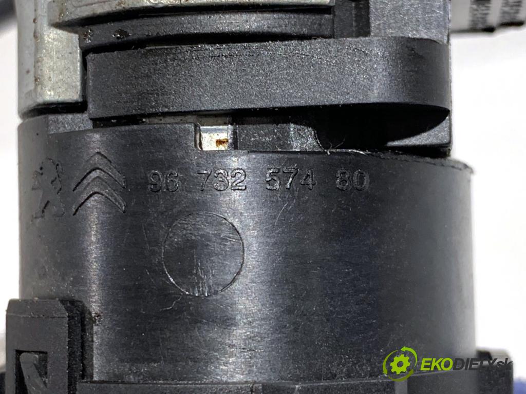 OPEL CORSA F liftback 2023 74 kW 1.2 (68) 1199 spinačka 9673257480 (Spínacia skrinka)