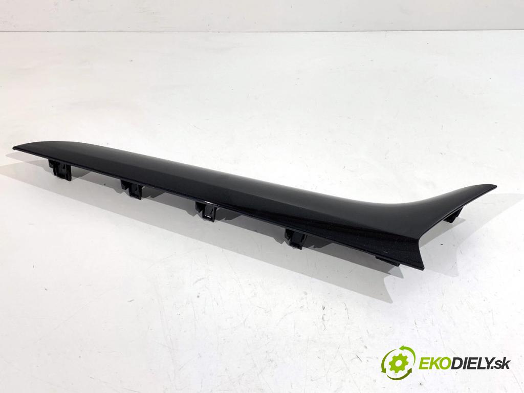 OPEL CORSA F liftback 2023 74 kW 1.2 (68) 1199 Lišta kryt 529131017 (Lišta)