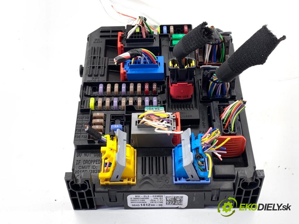 OPEL CORSA F liftback 2023 74 kW 1.2 (68) 1199 Modul BSI 9845141280 (Poistková skrinka)