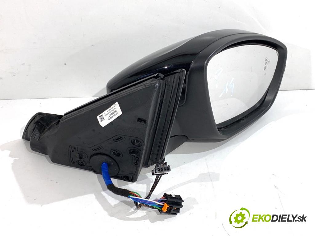 OPEL CORSA F liftback 2023 74 kW 1.2 (68) 1199 zpětné zrcátko pravý EAV