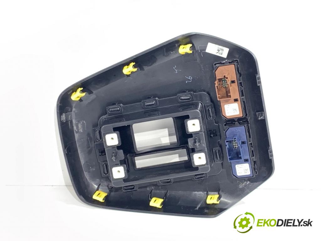 OPEL CORSA F liftback 2023 74 kW 1.2 (68) 1199 lišty kryt 39176073 9844371580 (Lišta)