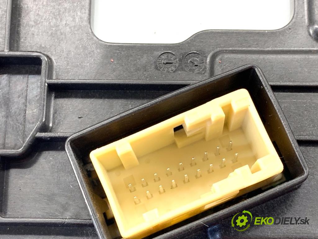 OPEL CORSA F liftback 2023 74 kW 1.2 (68) 1199 Prístrojovka 9848901180 (Prístrojová doska)