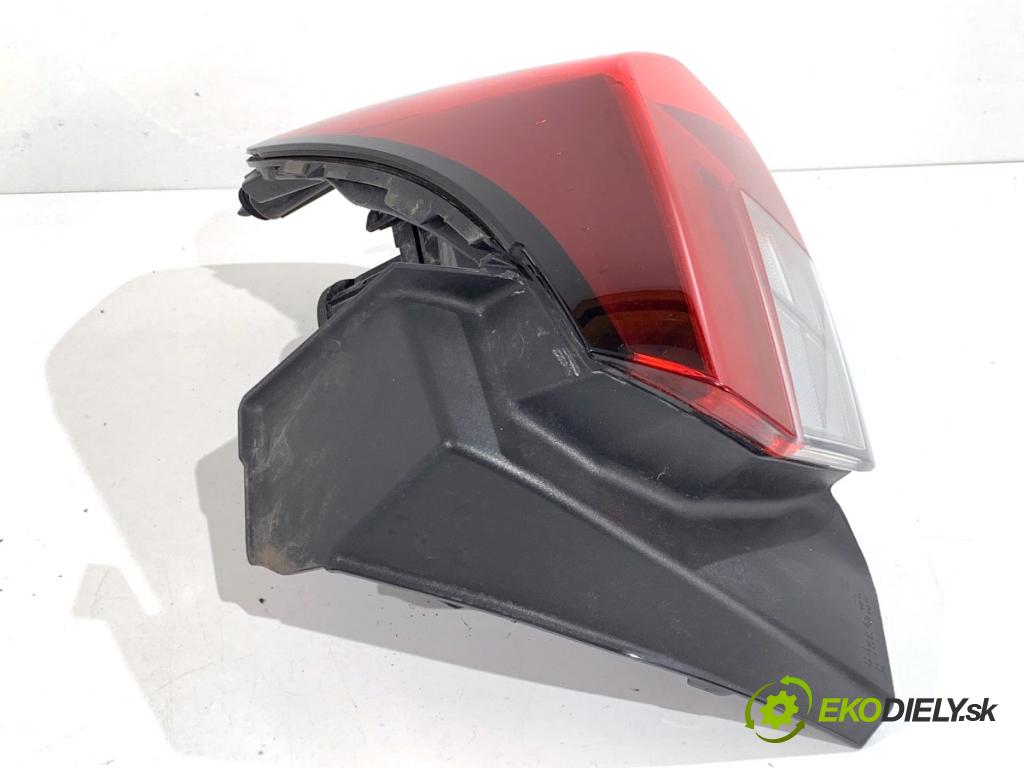 OPEL CORSA F liftback 2023 74 kW 1.2 (68) 1199 Svetlo pravy zad 9829317280