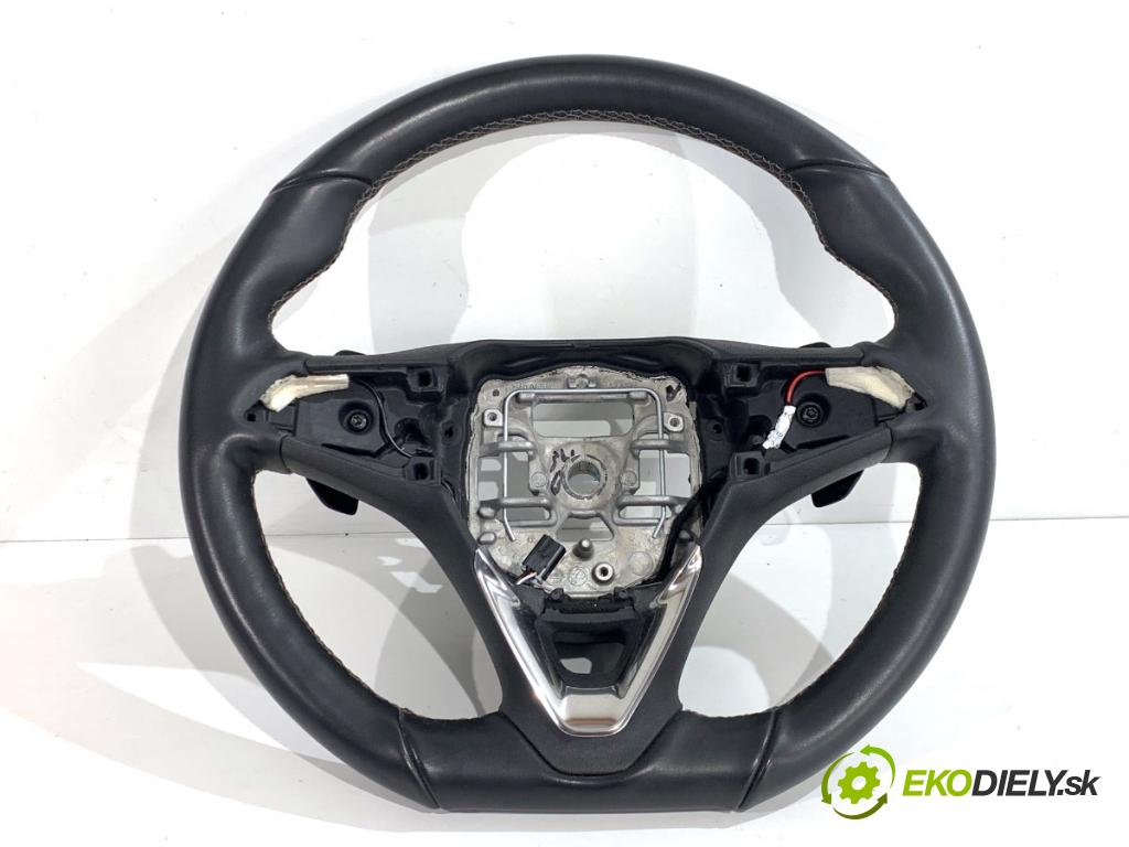 OPEL CORSA F liftback 2023 74 kW 1.2 (68) 1199 Volant 98510851ZD (Volant)