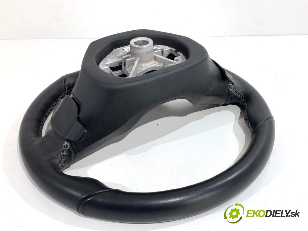 OPEL CORSA F liftback 2023 74 kW 1.2 (68) 1199 Volant 98510851ZD (Volant)