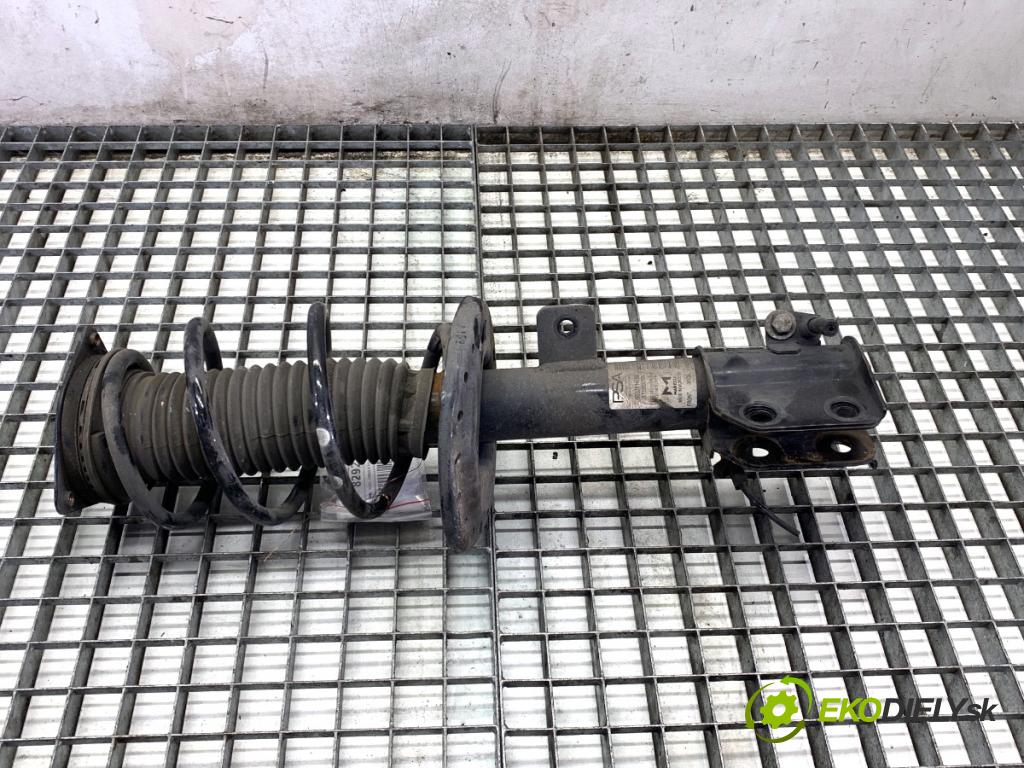 OPEL CORSA F liftback 2023 74 kW 1.2 (68) 1199 Tlmič pravy predný ZE 9837414780