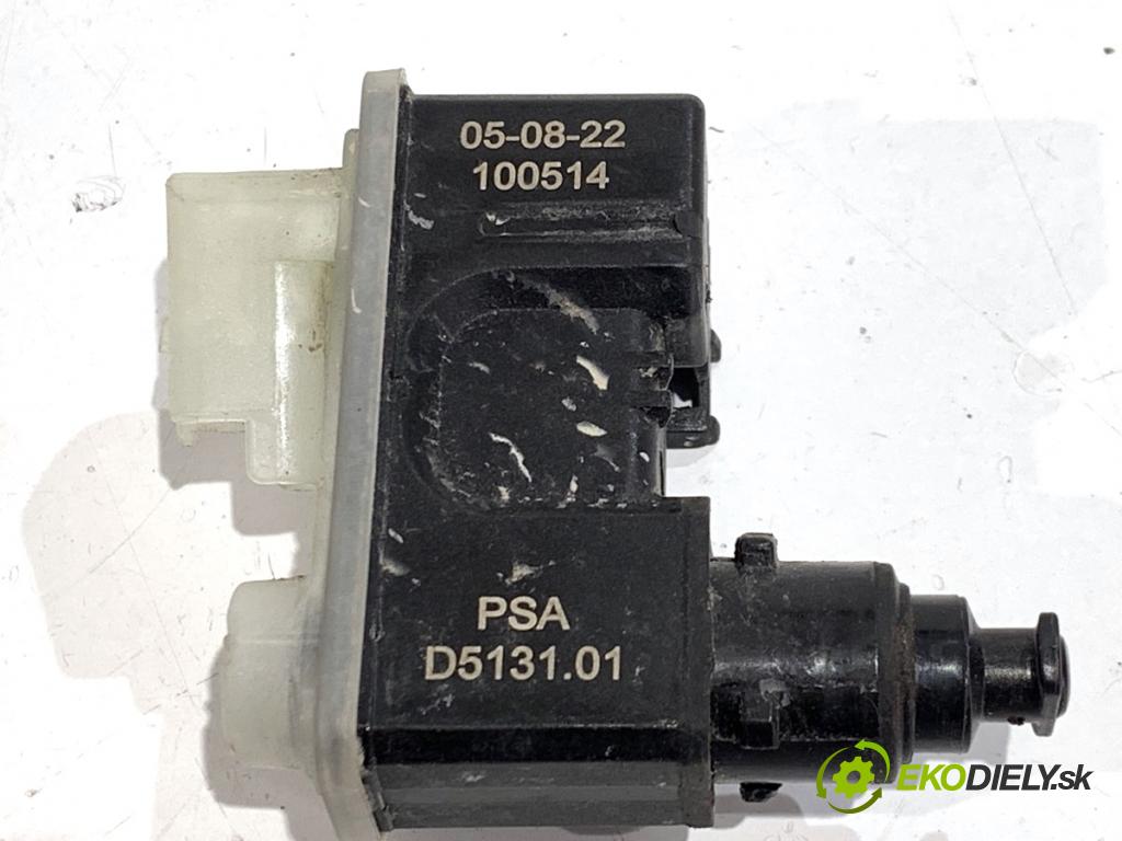 OPEL CORSA F liftback 2023 74 kW 1.2 (68) 1199 Teleskop nádrže paliva D5131.01