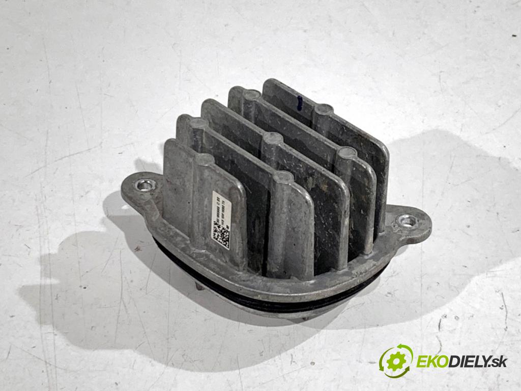 OPEL CORSA F liftback 2023 74 kW 1.2 (68) 1199 Modul LED 90186989