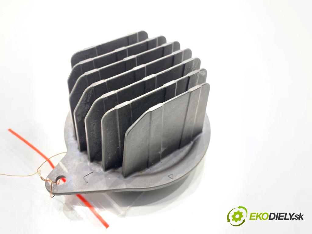 LEXUS LBX  2025 100 kW Hybrid (MAYH10)   (1490 ccm / 100 kW / 136 KM) 1490 Modul svetiel 10119-723CA (Riadiaca jednotka ostatné)