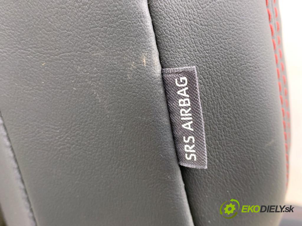 LEXUS LBX  2025 100 kW Hybrid (MAYH10)   (1490 ccm / 100 kW / 136 KM) 1490 Sedadlá, sedačky Sedadlo bočné