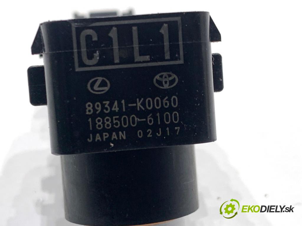 LEXUS LBX  2025 100 kW Hybrid (MAYH10)   (1490 ccm / 100 kW / 136 KM) 1490 Snímač PDC 89341-K0060