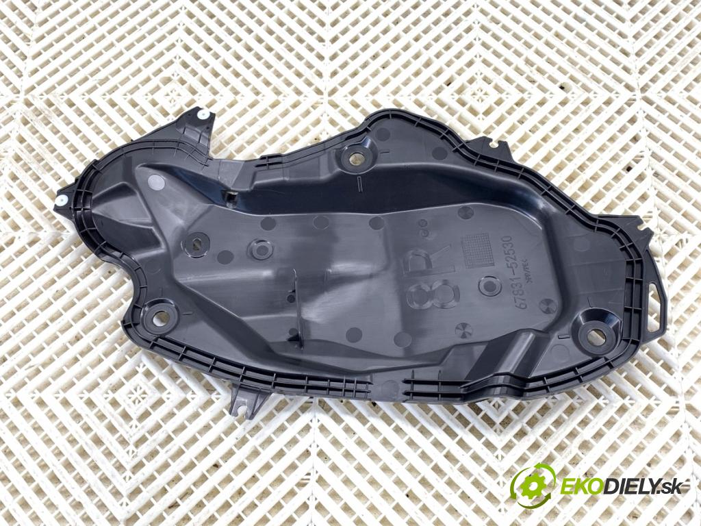 LEXUS LBX  2025 100 kW Hybrid (MAYH10)   (1490 ccm / 100 kW / 136 KM) 1490 Odhlučnenie Dvere pravy predný 67831-52530