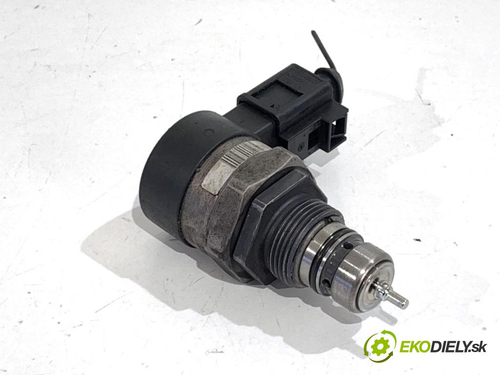 AUDI A6 C6 Kombi 2007 132 kW 2.7 TDI 2698 Regulátor tlaku paliva 057130764F 0281002854 (Palivový systém ostatné)