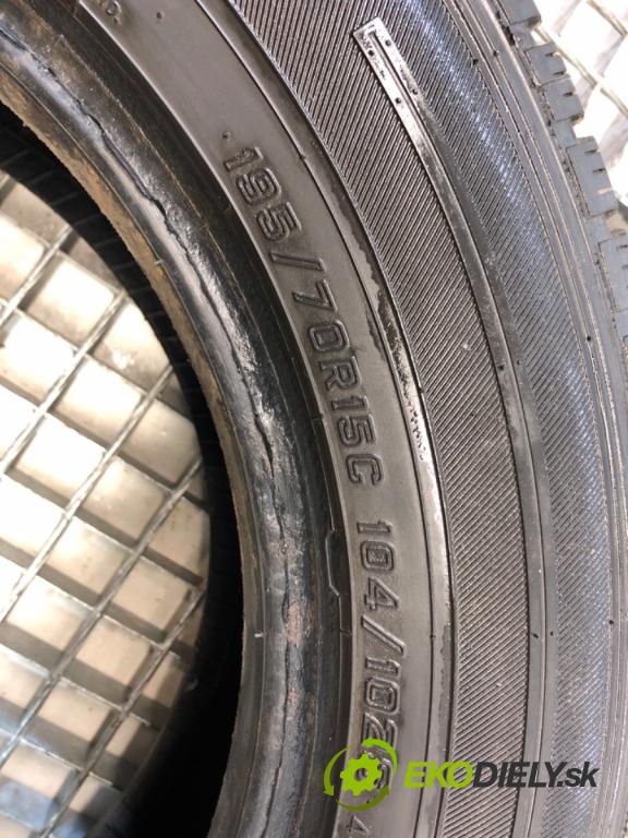 --- ---      PNEUMATIKY: zima 4X 195/70 15" FALKEN: