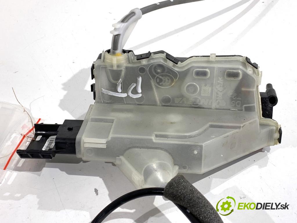 CITROEN C4 CACTUS liftback 2019 81 kW 1.2 THP 110 1199 zámok Dvere pravy zad 190388