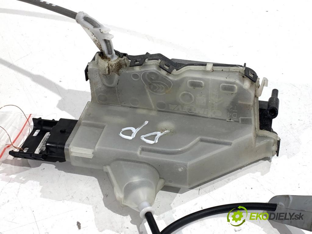 CITROEN C4 CACTUS liftback 2019 81 kW 1.2 THP 110 1199 zámok Dvere pravy predný 190384