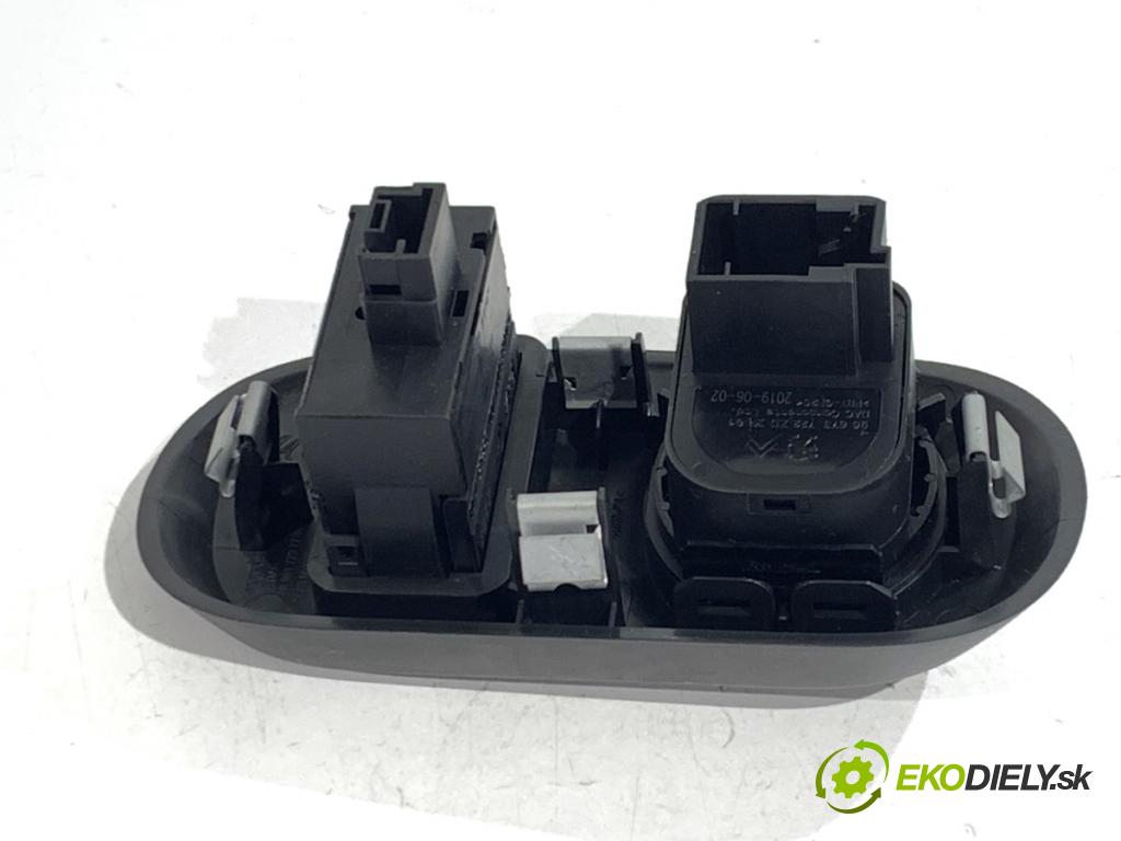 CITROEN C4 CACTUS liftback 2019 81 kW 1.2 THP 110 1199 Prepínač nastavenia spätných zrkadiel 96673722ZD (Prepínacie páčky pod volantom)