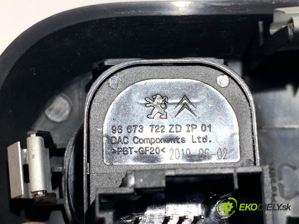 CITROEN C4 CACTUS liftback 2019 81 kW 1.2 THP 110 1199 Prepínač nastavenia spätných zrkadiel 96673722ZD (Prepínacie páčky pod volantom)