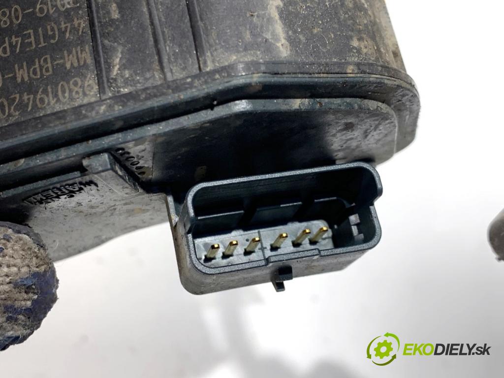 CITROEN C4 CACTUS liftback 2019 81 kW 1.2 THP 110 1199 Škrtiaca klapka 9801942080 (Škrtiaca klapka)