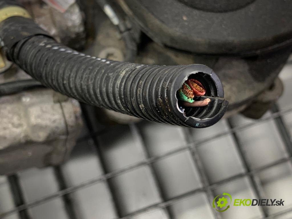 CITROEN C4 CACTUS liftback 2019 81 kW 1.2 THP 110 1199 riadenie volantu Riadenie 9832064180
