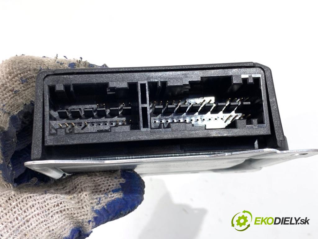 CITROEN C4 CACTUS liftback 2019 81 kW 1.2 THP 110 1199 senzor airbag 9829535580 (Snímač)