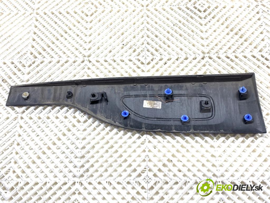 CITROEN C4 CACTUS liftback 2019 81 kW 1.2 THP 110 1199 Lišta Dvere pravy zad 9823415877