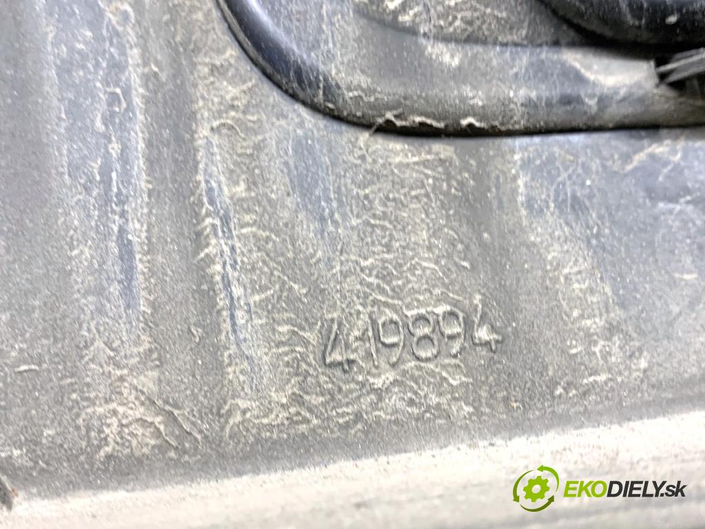 CITROEN C4 CACTUS liftback 2019 81 kW 1.2 THP 110 1199 Lišta Dvere ľavy predný 9823415677