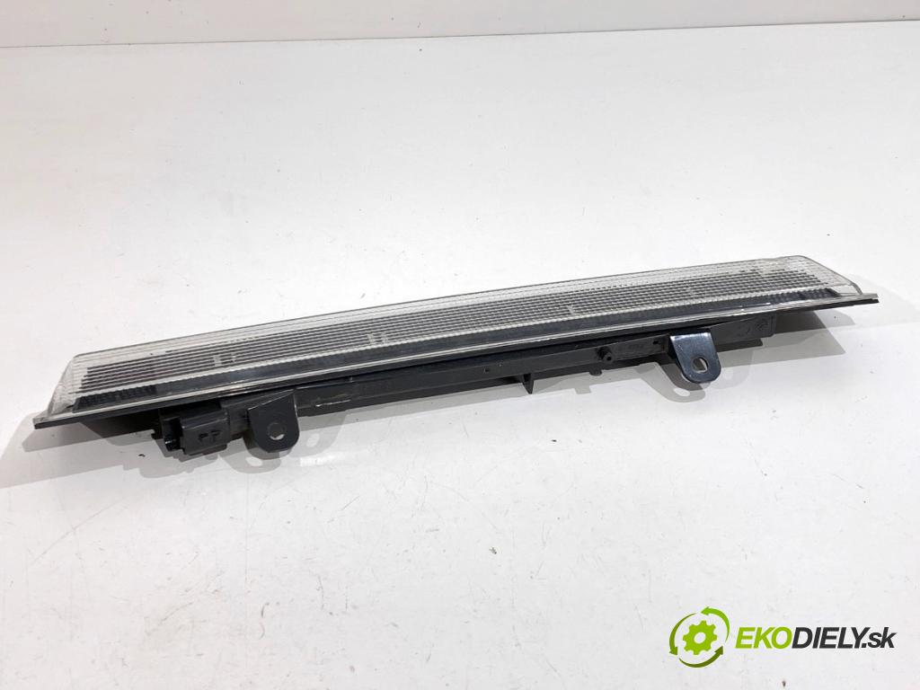 CITROEN C4 CACTUS liftback 2019 81 kW 1.2 THP 110 1199 Svetlo brzdových svetiel 9804687380