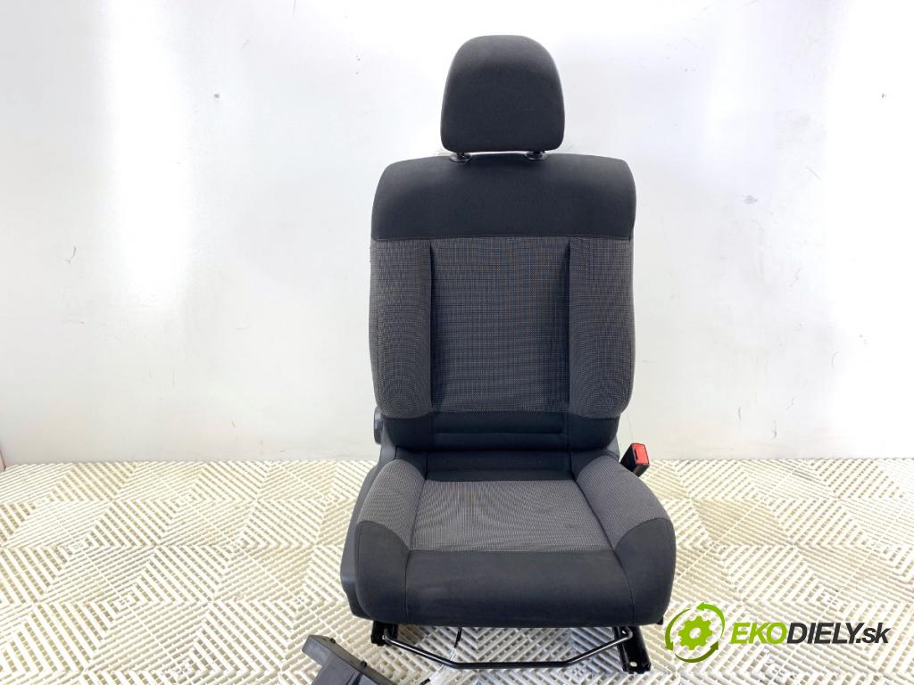 CITROEN C4 CACTUS liftback 2019 81 kW 1.2 THP 110 1199 Sedadlo pravy predný 