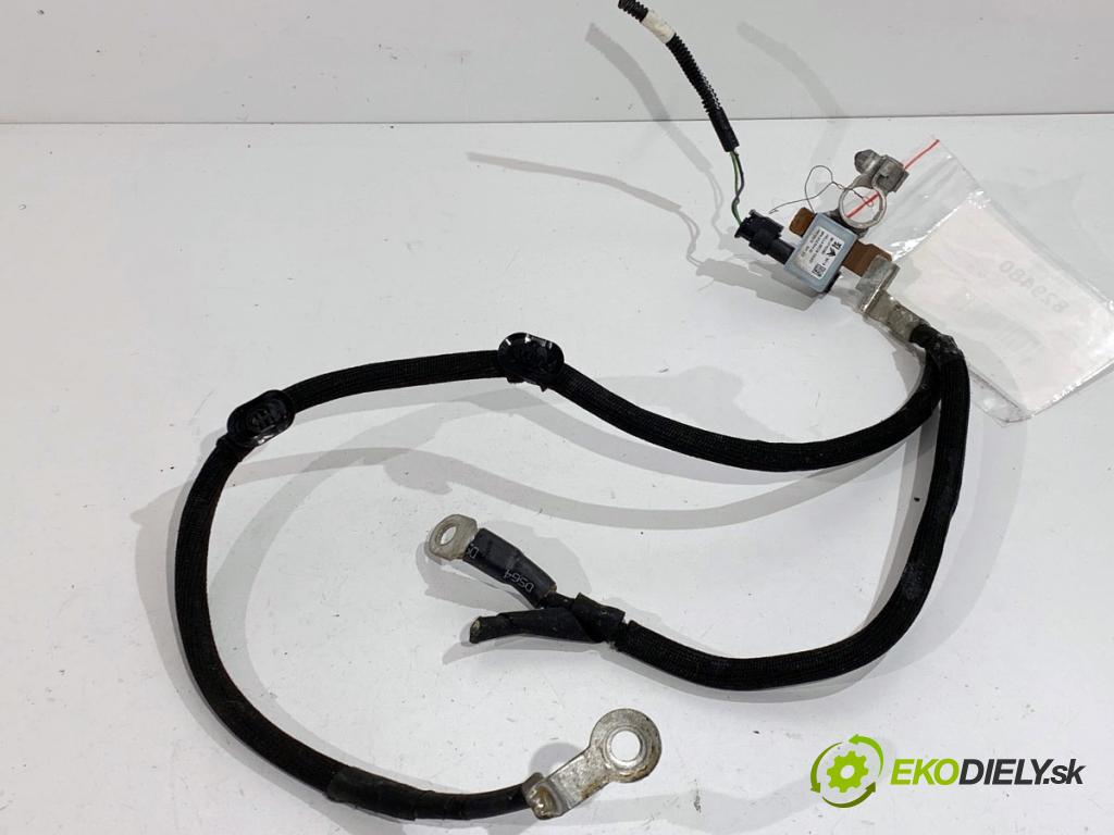 CITROEN C4 CACTUS liftback 2019 81 kW 1.2 THP 110 1199 svorka MINUS 9814740480