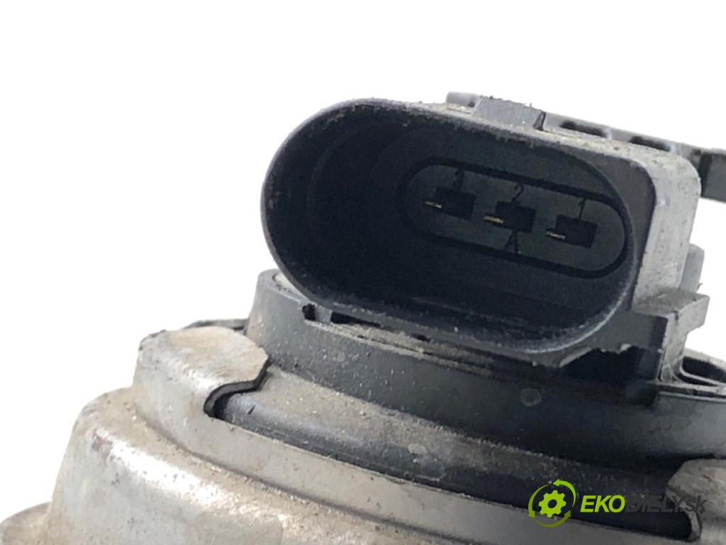 VW GOLF VII Kombi 2015 66 kW 1.6 TDI 1598 Turbodúchadlo,turbo 04L253016H (Turbodúchadlo (kompletné))