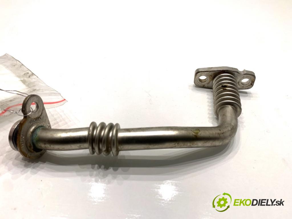 VW GOLF VII Kombi 2015 66 kW 1.6 TDI 1598 rúrka turba 04L145736E (Hadica turbodúchadla)